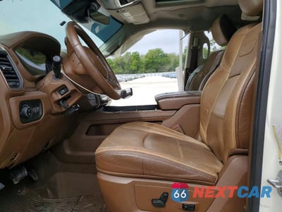 Zdjęcie 7 z 12 samochodu: 2023 RAM 2500 LONGHORN VIN:3C6UR5PL2PG512330 - miniatura