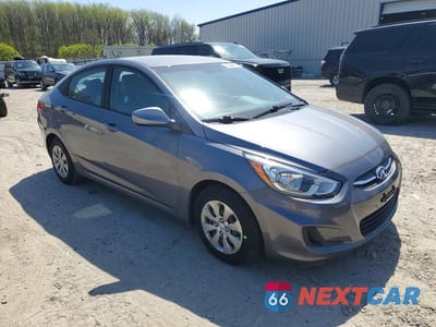 Czwarte zdjęcie samochodu z boku: 2017 HYUNDAI ACCENT SE VIN:KMHCT4AE2HU242830 - miniatura