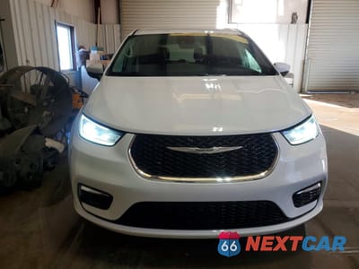 Piąte zdjęcie samochodu w środku: 2023 CHRYSLER PACIFICA TOURING L VIN:2C4RC1BGXPR524335 - miniatura