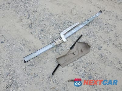 Zdjęcie 12 z 13 samochodu: 2001 CHEVROLET SILVERADO K1500 VIN:2GCEK19T711269458 - miniatura