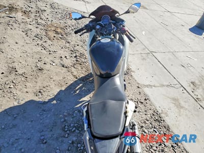 Zdjęcie 6 z 10 samochodu: 2011 HONDA CBR250 R VIN:MLHMC4118B5002492 - miniatura