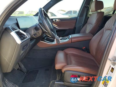 Zdjęcie 7 z 13 samochodu: 2024 BMW X5 XDRIVE50E VIN:5UX43EU09R9S27128 - miniatura