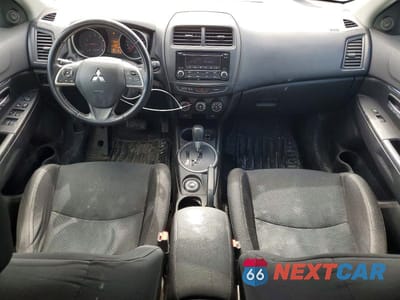 Zdjęcie 8 z 12 samochodu: 2015 MITSUBISHI RVR SE VIN:4A4AJ3AUXFE606754 - miniatura