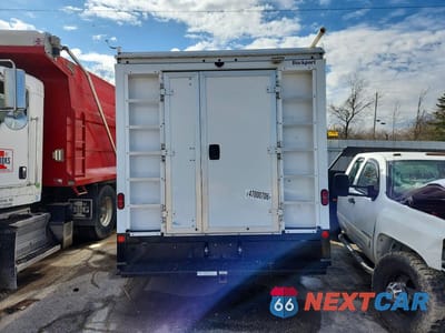 Zdjęcie 6 z 13 samochodu: 2023 CHEVROLET EXPRESS G3500 UTL ** R & D * PRI FLEET ** VIN:1GB3GSC77P1120058 - miniatura