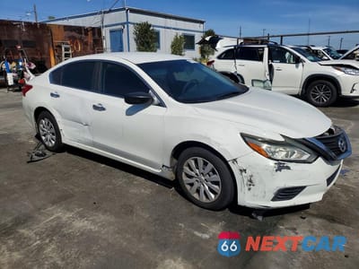 Czwarte zdjęcie samochodu z boku: 2016 NISSAN ALTIMA 2.5 S VIN:1N4AL3AP2GN379207 - miniatura