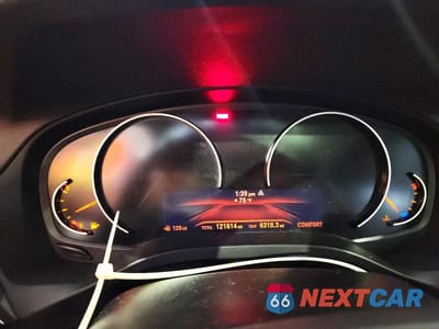 Zdjęcie 9 z 11 samochodu: 2019 BMW X3 SDRIVE30I VIN:5UXTR7C52KLR53800 - miniatura