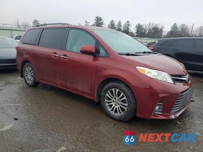 Czwarte zdjęcie samochodu z boku: 2020 TOYOTA SIENNA XLE 8-PASSENGER VIN:5TDYZ3DC1LS061227 - miniatura