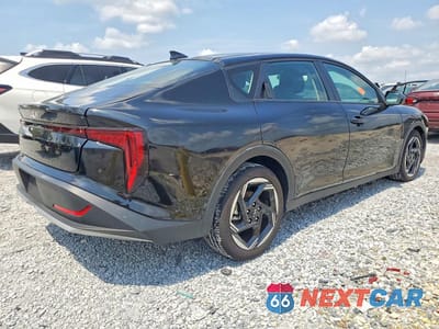 Trzecie zdjęcie samochodu z tyłu: 2025 KIA K4 LXS VIN:3KPFT4DE3SE072254 - miniatura