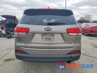 Zdjęcie 6 z 13 samochodu: 2016 KIA SORENTO LX VIN:5XYPG4A3XGG076839 - miniatura
