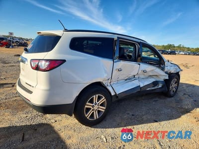 Trzecie zdjęcie samochodu z tyłu: 2015 CHEVROLET TRAVERSE LT VIN:1GNKRHKD2FJ286652 - miniatura