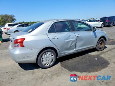 Trzecie zdjęcie samochodu z tyłu: 2007 TOYOTA YARIS BASE VIN:JTDBT923871098596 - miniatura