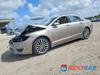 2019 LINCOLN MKZ 3LN6L5A98KR619133 - główne zdjęcie licytacji z USA - miniatura
