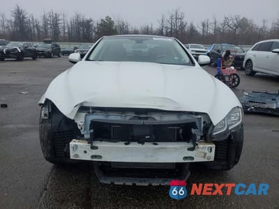 Piąte zdjęcie samochodu w środku: 2017 JAGUAR XJL PORTFOLIO VIN:SAJWJ2GD5H8W08719 - miniatura