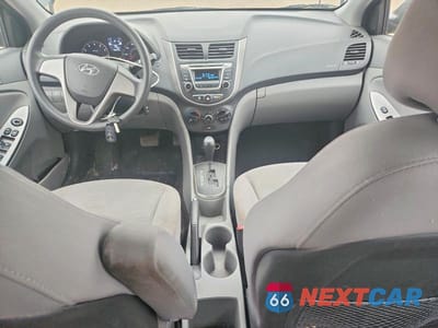 Zdjęcie 8 z 12 samochodu: 2017 HYUNDAI ACCENT SE VIN:KMHCT4AEXHU380146 - miniatura
