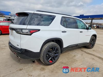 Trzecie zdjęcie samochodu z tyłu: 2020 CHEVROLET TRAVERSE PREMIER VIN:1GNEVKKW9LJ233174 - miniatura