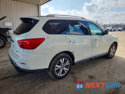 Trzecie zdjęcie samochodu z tyłu: 2019 NISSAN PATHFINDER SV VIN:5N1DR2MN1KC620295 - miniatura