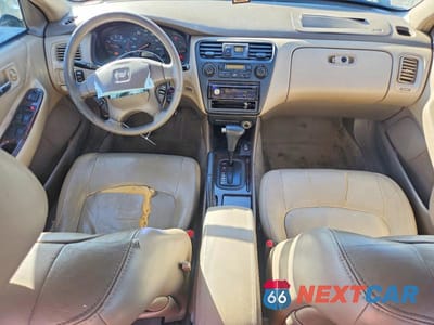 Zdjęcie 8 z 12 samochodu: 2000 HONDA ACCORD EX VIN:1HGCG1656YA070904 - miniatura