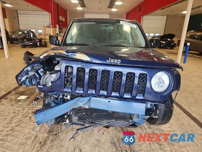Piąte zdjęcie samochodu w środku: 2013 JEEP PATRIOT SPORT VIN:1C4NJRBB3DD280744 - miniatura