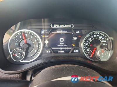 Zdjęcie 9 z 12 samochodu: 2025 RAM 1500 BIG HORN VIN:1C6SRFFP3SN581240 - miniatura
