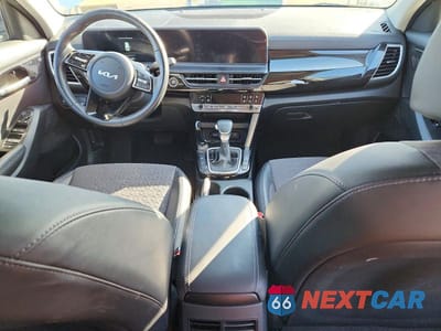 Zdjęcie 8 z 12 samochodu: 2025 KIA SELTOS S VIN:KNDEUCAA1S7732943 - miniatura