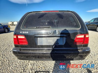 Zdjęcie 6 z 11 samochodu: 2001 MERCEDES-BENZ E 320 VIN:WDBJH65J21B284317 - miniatura
