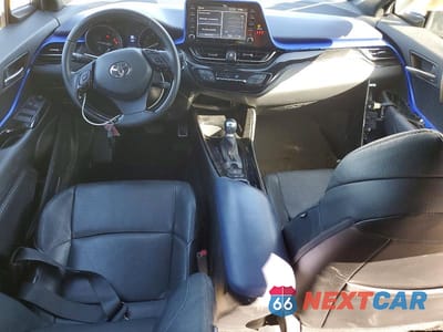 Zdjęcie 8 z 12 samochodu: 2021 TOYOTA C-HR XLE VIN:NMTKHMBX4MR131484 - miniatura