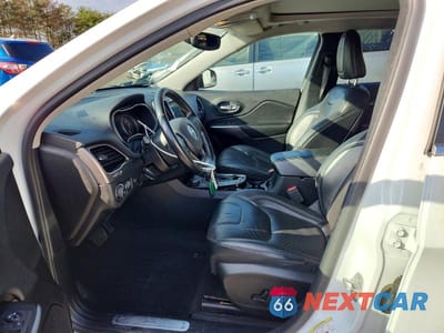 Zdjęcie 7 z 13 samochodu: 2019 JEEP CHEROKEE LIMITED VIN:1C4PJMDN0KD488127 - miniatura