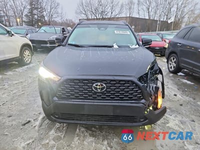 Piąte zdjęcie samochodu w środku: 2025 TOYOTA COROLLA CROSS LE VIN:7MUCAABG6SV145270 - miniatura