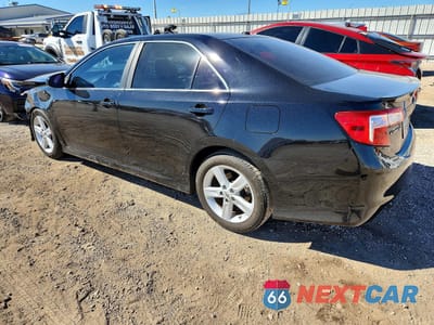 Drugie zdjęcie samochodu z przodu: 2012 TOYOTA CAMRY SE VIN:4T1BF1FK5CU611625 - miniatura