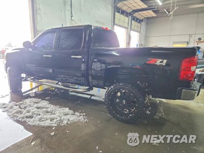 Drugie zdjęcie samochodu z przodu: 2010 CHEVROLET SILVERADO K1500 LTZ VIN:3GCRKTE38AG134449 - miniatura