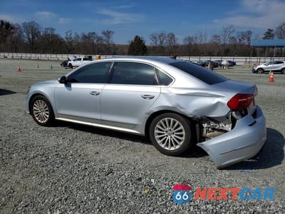 Drugie zdjęcie samochodu z przodu: 2016 VOLKSWAGEN PASSAT SE VIN:1VWBT7A39GC029083 - miniatura