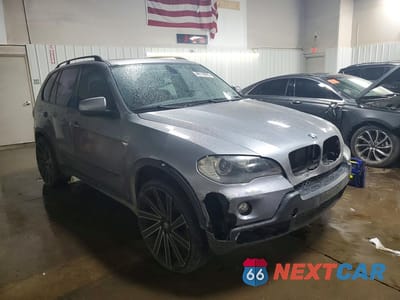 Czwarte zdjęcie samochodu z boku: 2010 BMW X5 XDRIVE30I VIN:5UXFE4C56AL379546 - miniatura
