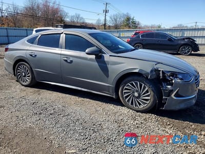 Czwarte zdjęcie samochodu z boku: 2020 HYUNDAI SONATA HYBRID SEL VIN:KMHL34JJ3LA013693 - miniatura