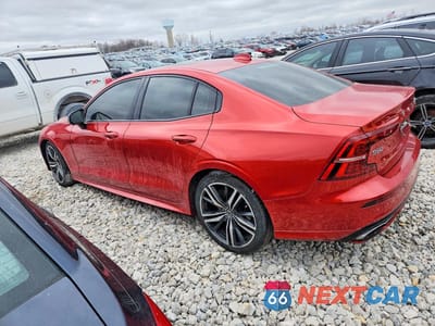 Drugie zdjęcie samochodu z przodu: 2020 VOLVO S60 T6 R-DESIGN VIN:7JRA22TM4LG046761 - miniatura