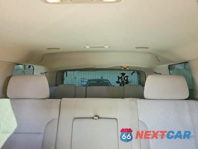 Zdjęcie 10 z 12 samochodu: 2016 CHEVROLET TAHOE C1500 LS VIN:1GNSCAKC4GR470879 - miniatura