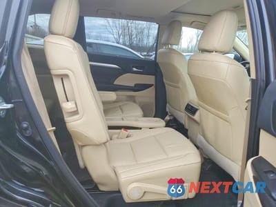 Zdjęcie 11 z 13 samochodu: 2019 TOYOTA HIGHLANDER XLE VIN:5TDJZRFH6KS918234 - miniatura