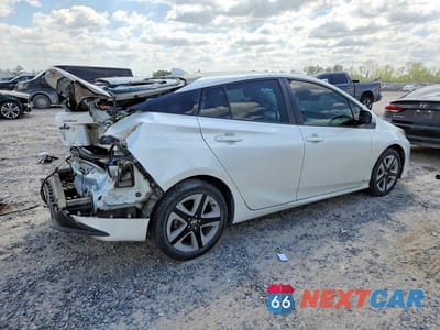 Trzecie zdjęcie samochodu z tyłu: 2016 TOYOTA PRIUS THREE TOURING VIN:JTDKARFU9G3012080 - miniatura