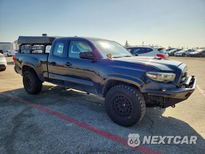 Czwarte zdjęcie samochodu z boku: 2017 TOYOTA TACOMA SR VIN:5TFRX5GN2HX098453 - miniatura