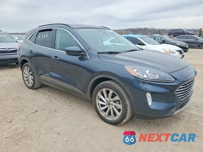 Czwarte zdjęcie samochodu z boku: 2022 FORD ESCAPE TITANIUM VIN:1FMCU9J9XNUA60088 - miniatura