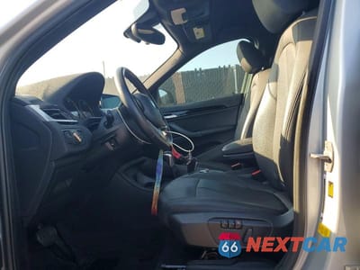 Zdjęcie 7 z 13 samochodu: 2019 BMW X1 SDRIVE28I VIN:WBXHU7C54K5L10118 - miniatura