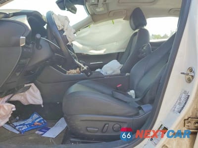 Zdjęcie 7 z 11 samochodu: 2022 MAZDA 3 PREFERRED VIN:3MZBPACLXNM311792 - miniatura