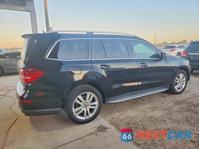 Trzecie zdjęcie samochodu z tyłu: 2018 MERCEDES-BENZ GLS 450 4MATIC VIN:4JGDF6EE4JB081867 - miniatura