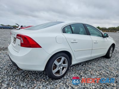 Trzecie zdjęcie samochodu z tyłu: 2012 VOLVO S60 T5 VIN:YV1622FS2C2077819 - miniatura