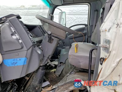 Zdjęcie 7 z 14 samochodu: 2019 ISUZU NPR XD FLATBED TRUCK VIN:JALC4W162K7K01186 - miniatura