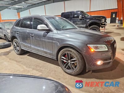 Czwarte zdjęcie samochodu z boku: 2016 AUDI SQ5 TECHNIK VIN:WA1LCAFP0GA047171 - miniatura