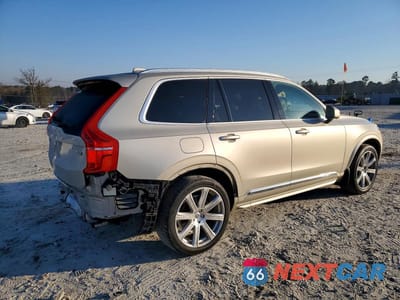 Trzecie zdjęcie samochodu z tyłu: 2018 VOLVO XC90 T6 VIN:YV4A22PL8J1207819 - miniatura