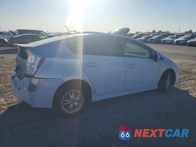 Trzecie zdjęcie samochodu z tyłu: 2010 TOYOTA PRIUS III VIN:JTDKN3DU2A1295753 - miniatura