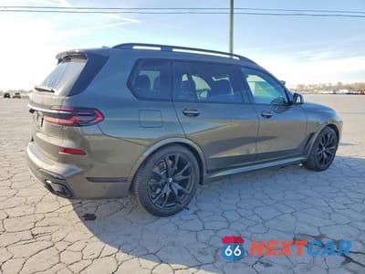 Trzecie zdjęcie samochodu z tyłu: 2026 BMW X7 XDRIVE40I VIN:5UX23EM09T9122118 - miniatura
