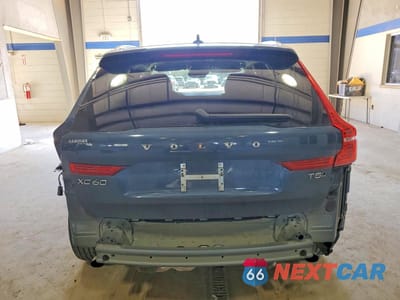 Zdjęcie 6 z 14 samochodu: 2021 VOLVO XC60 T5 INSCRIPTION VIN:YV4102RL2M1685225 - miniatura