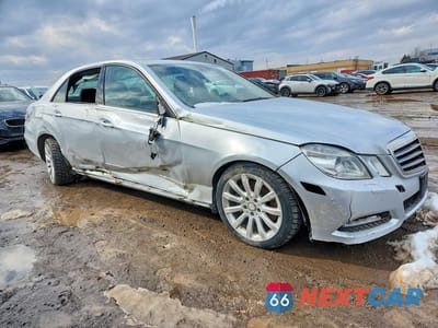 Czwarte zdjęcie samochodu z boku: 2013 MERCEDES-BENZ E 300 4MATIC VIN:WDDHF8BBXDA683099 - miniatura